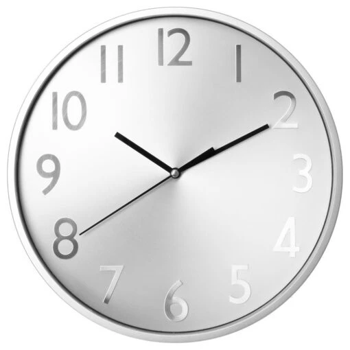 Wanduhr In Silbern